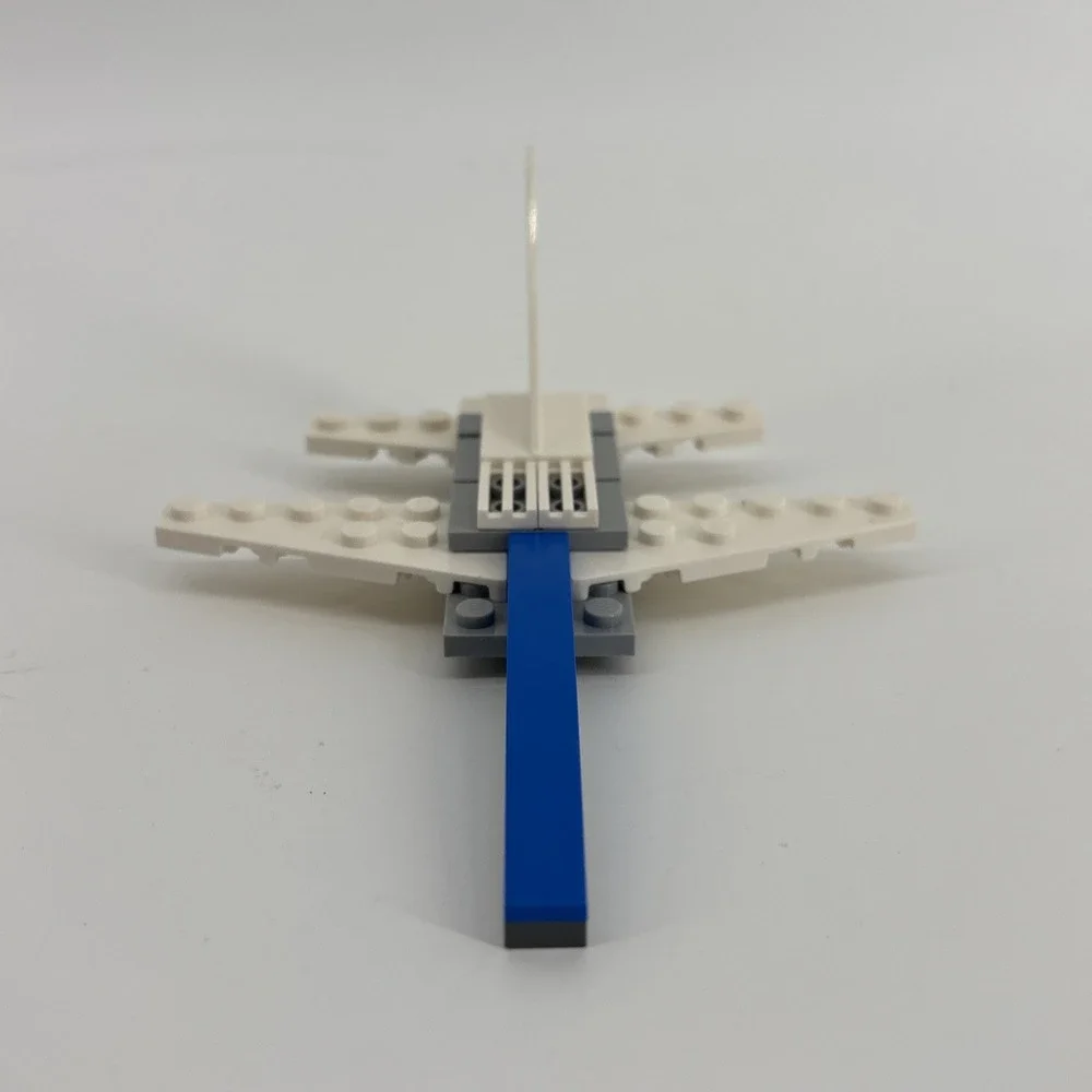 LEGO‎ 40321 January 2019 Monthly Mini Build: Jet Fighter